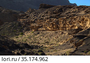 Gran Canaria, amazing sand stone erosion figures in ravines on Punta de las Arenas cape on the western part of the island, also called Playa de Artenara (2020 год). Стоковое фото, фотограф Tamara Kulikova / Фотобанк Лори