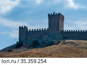 Консульский замок. Судак, Республика Крым (2015 год). Редакционное фото, фотограф Александр Щепин / Фотобанк Лори