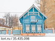 Погодинская изба. Погодинская улица. Зимнее утро. Москва (2021 год). Редакционное фото, фотограф E. O. / Фотобанк Лори
