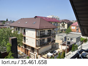 Жилой комплекс поселок Дивноморское (2020 год). Редакционное фото, фотограф Оксана Синникова / Фотобанк Лори