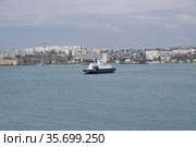 Севастополь, паром Адмирал Лазарев в Севастопольской бухте (2021 год). Редакционное фото, фотограф Илюхина Наталья / Фотобанк Лори