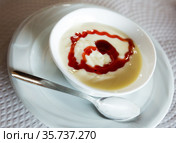 Natillas, typical dessert made of milk, eggs and sugar. Стоковое фото, фотограф Яков Филимонов / Фотобанк Лори