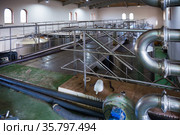 Metallic cisterns for processing and fermentating wine in shop. Стоковое фото, фотограф Яков Филимонов / Фотобанк Лори