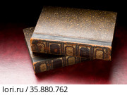 Old book. Стоковое фото, агентство Ingram Publishing / Фотобанк Лори