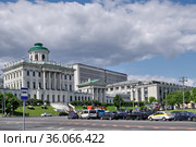 Москва. Летний ородской пейзаж. Дом Пашкова (2021 год). Редакционное фото, фотограф Илюхина Наталья / Фотобанк Лори