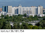 Москва, городская застройка в районе Черёмушки (2020 год). Редакционное фото, фотограф glokaya_kuzdra / Фотобанк Лори