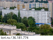 Москва, вид сверху на жилые дома и городскую застройку района Котловка (2020 год). Редакционное фото, фотограф glokaya_kuzdra / Фотобанк Лори