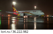 Timelapse of deicing passenger airplane at night Sheremetyevo Airport, Moscow (2017 год). Редакционное фото, фотограф Данил Руденко / Фотобанк Лори