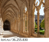 Arched gallery in the monastery of Santa Maria de Santes Creus. Стоковое фото, фотограф Яков Филимонов / Фотобанк Лори