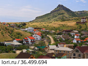Вид на поселок Коктебель. Крым (2021 год). Стоковое фото, фотограф Роман Рожков / Фотобанк Лори