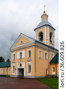 Свято-Духов Иаковлев Боровичский монастырь. Иверская церковь (2021 год). Стоковое фото, фотограф Александр Щепин / Фотобанк Лори