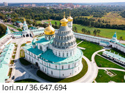 Drone view of the New Jerusalem Monastery in the city of Istra. Стоковое фото, фотограф Яков Филимонов / Фотобанк Лори