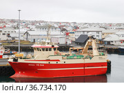 Bergey fishing vessel with red yellow hull (2017 год). Редакционное фото, фотограф EugeneSergeev / Фотобанк Лори