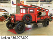 Пожарная автомашина на базе шасси ЗИС - 5 в Военно-патриотическом парке культуры и отдыха "Патриот". Кубинка. Московская область (2021 год). Редакционное фото, фотограф Free Wind / Фотобанк Лори
