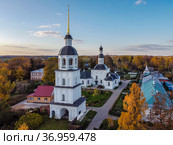 Московская область, колокольня в Колоцком монастыре (2021 год). Редакционное фото, фотограф glokaya_kuzdra / Фотобанк Лори