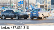 car crash accident on street. damaged automobiles. Стоковое фото, фотограф Дмитрий Калиновский / Фотобанк Лори