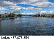 Констанц, Германия. Рейн в черте города (2017 год). Стоковое фото, фотограф Rokhin Valery / Фотобанк Лори