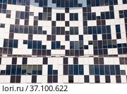 Бизнес-центр "Линкор". Улица Авиаконструктора Микояна, дом 12. Крупный план здания. Москва. Россия (2021 год). Редакционное фото, фотограф E. O. / Фотобанк Лори