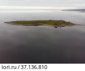 Небольшой остров в Белом море. Соловецкий архипелаг. Острова корги и луды (2020 год). Стоковое фото, фотограф Яковлев Сергей / Фотобанк Лори