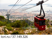 View of French city Toulon from Mount Faron and cable car. Стоковое фото, фотограф Яков Филимонов / Фотобанк Лори