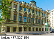 Усадьба Шибаевых. Новая Басманная улица, дом 23а, строение 1, Москва (2019 год). Редакционное фото, фотограф Александр Щепин / Фотобанк Лори