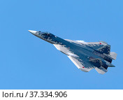 Moscow Russia Zhukovsky Airfield 25 July 2021: Demonstration of the latest Russian SU-57 fighterof the international aerospace salon MAKS-2021 (2019 год). Стоковое фото, фотограф Фотограф / Фотобанк Лори