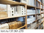Wooden caskets on shelve in store. Стоковое фото, фотограф Яков Филимонов / Фотобанк Лори