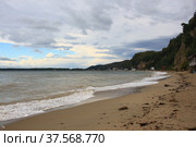 Sandy beach in the Pitsunda Bay in Abkhazia. Стоковое фото, фотограф Александр Карпенко / Фотобанк Лори