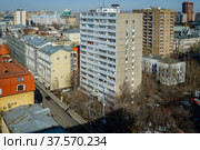 Москва, Мещанский район, улица Щепкина, дом 10 (2022 год). Стоковое фото, фотограф glokaya_kuzdra / Фотобанк Лори