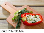 Photography of plate with pepper stuffed with brynza. Стоковое фото, фотограф Яков Филимонов / Фотобанк Лори