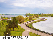 Strelka Park in Yaroslavl (2019 год). Стоковое фото, фотограф Юлия Бабкина / Фотобанк Лори