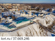 Тобольск зимой. Тобольский кремль - самая большая каменная крепость в Сибири. Вид с воздуха. Tobolsk in winter. Tobolsk Kremlin - the sole stone fortress in Siberia. Aerial view. (2022 год). Редакционное фото, фотограф Евгений Романов / Фотобанк Лори