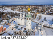 Вологда зимой. Вид с воздуха на исторический центр и кремль. Vologda in winter. Aerial view of the historical center and the Kremlin (2022 год). Стоковое фото, фотограф Евгений Романов / Фотобанк Лори
