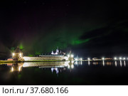 Northern Lights over the Solovetsky Monastery / Северное сияние над Соловецким монастырем. Стоковое фото, фотограф Яковлев Сергей / Фотобанк Лори