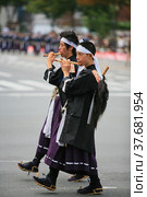 Meiji imperial army drum and fife corps at Jidai Festival. Kyoto. Japan (2007 год). Редакционное фото, фотограф Сергей Пристяжнюк (Serg Zastavkin) / Фотобанк Лори