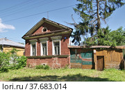 Вышний Волочек, Ванчакова линия, дом 57 (2018 год). Стоковое фото, фотограф Илюхина Наталья / Фотобанк Лори