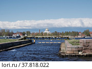 Кронштадт. Водопропускное сооружение (2022 год). Редакционное фото, фотограф Илюхина Наталья / Фотобанк Лори