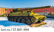 Russian modern 152mm self-propelled gun 2S5 Hyacinth (2022 год). Редакционное фото, фотограф Владимир Ушаров / Фотобанк Лори