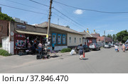 Клинцы, уличная торговля на городском рынке (2022 год). Редакционное фото, фотограф Дмитрий Неумоин / Фотобанк Лори