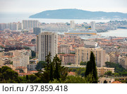 Toulon city and coastline from Faron mountain. Стоковое фото, фотограф Яков Филимонов / Фотобанк Лори