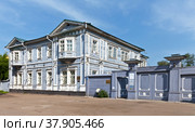 IRKUTSK, RUSSIA -July 06, 2019: View on wooden Volkonsky Manor House - famous Historical and Memorial Museum of the Decembrists. Редакционное фото, фотограф Виктория Катьянова / Фотобанк Лори