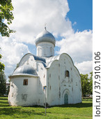 Церковь Власия на Волосовой улице. Летний день. Великий Новгород. Россия (2022 год). Редакционное фото, фотограф E. O. / Фотобанк Лори