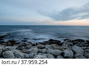 Большие камни у моря. Стоковое фото, фотограф Дроздова Елена / Фотобанк Лори