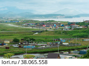 Landscape of Kunashir Island near Yuzhno-Kurilsk. Стоковое фото, фотограф Евгений Харитонов / Фотобанк Лори
