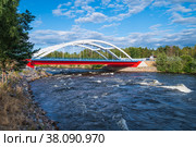 The bridge and the famous Losev rapids on the Vuoksa river. Losevo, Leningrad region, Russia. (2021 год). Редакционное фото, фотограф Михаил Аккуратoв / Фотобанк Лори