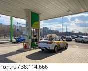 АЗС "BP Connect", Москва (2022 год). Редакционное фото, фотограф Мария Кылосова / Фотобанк Лори