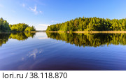 Evening landscape lake with reflection. Стоковое фото, фотограф Михаил Аккуратoв / Фотобанк Лори