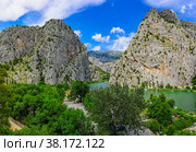 Beautiful panoramic landscape of the rocks of the Cetina River canyon. Croatia, Europe. (2015 год). Стоковое фото, фотограф Михаил Аккуратoв / Фотобанк Лори