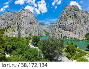 Beautiful panoramic landscape of the rocks of the Cetina River canyon. Стоковое фото, фотограф Михаил Аккуратoв / Фотобанк Лори
