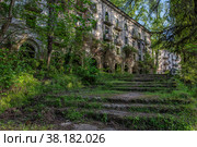 Заброшенные здания Абхазии. Стоковое фото, фотограф Силин Сергей / Фотобанк Лори